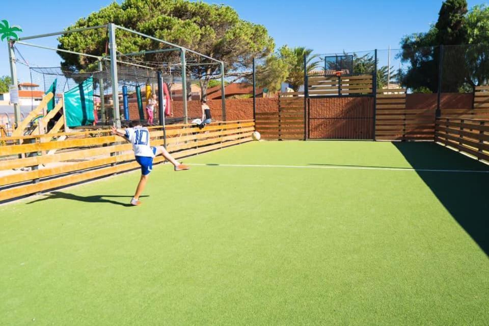 Coco - Camping Le Mar Estang Canet-en-Roussillon Exterior foto